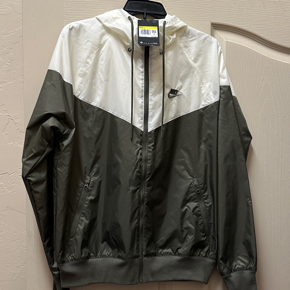 Nike Men's Two-Tone Windbreaker Jacket